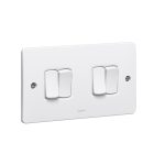 730004 - 4GANG 2WAY SWITCH 10A -WHITE - LEGRAND