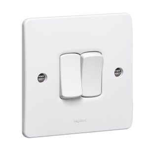 730002 - 2GANG 2WAY SWITCH 10A -WHITE - LEGRAND