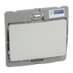 283001 -  1G 2W 10A SWITCH - SILVERM - MALIA