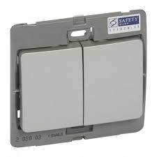 283003 -  2G 2W 10A SWITCH - SILVERM - MALIA