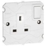 572143 E  13A 1 GANG SWITCH SOCKET WITH SHUTTERED SAFETY - LEGRAND